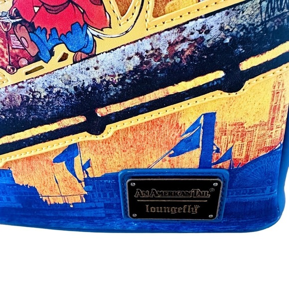 Loungefly NWT an American Tail FIEVEL Scene Mini Backpack - Picture 3 of 11